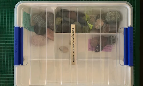 holding box for stones